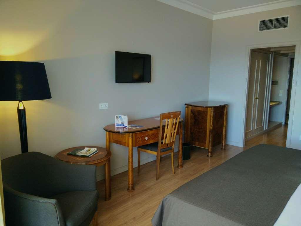 Golden Tulip Porto Gaia Hotel Vila Nova de Gaia Værelse billede
